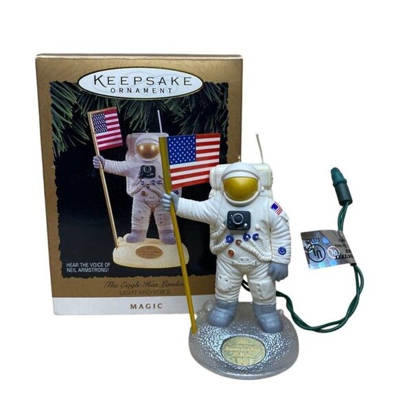 The Eagle Has Landed Hallmark Magic Keepsake Ornament - Picture 1 of 6